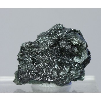 Клинохлор, магнетит, м-ние Куржункуль, Сев. Казахстан, 30х20х15 мм.