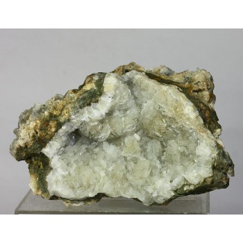 Гемиморфит, м-ние Шаймерден, Сев. Казахстан, 83х50х63 мм.