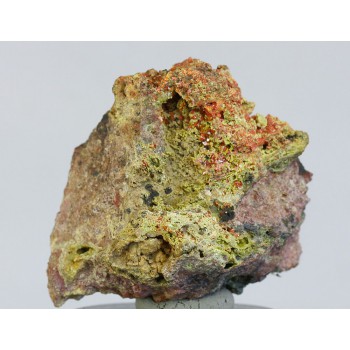 Вульфенит, пироморфит, Сортуз, Казахстан, 57х53х40 мм.